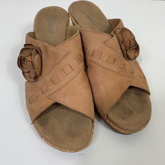 Clarks Cork Heeled Open Toe Sandals with Flower in Tan Size 9.5 - Picture 5 of 9